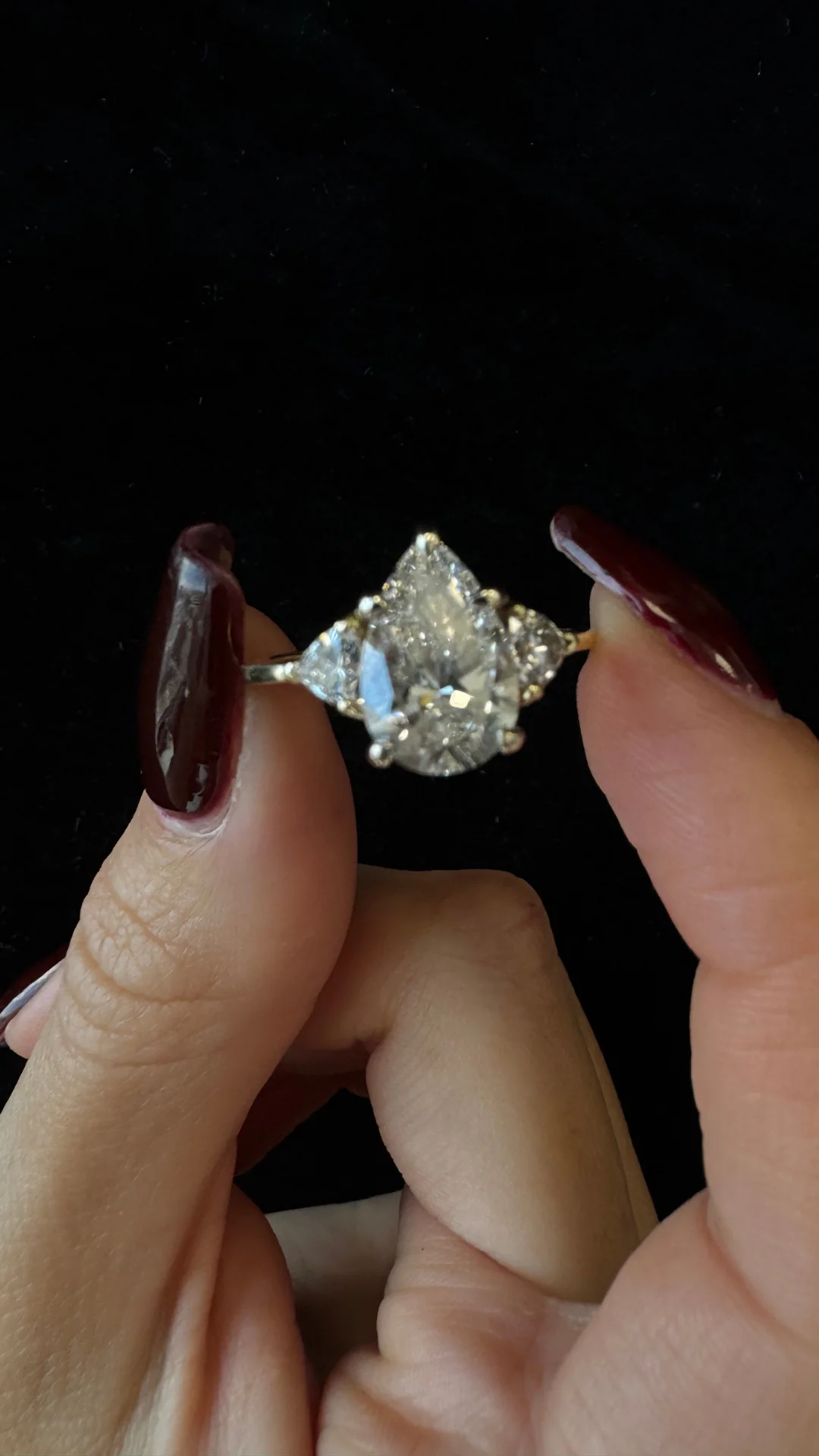 Pear Shape Lab Grown Diamond Engagement Ring with Trillion Side Stones - Image 3